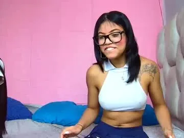 2cgirls69 Image 17