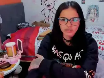 SaraLevin – webcam model profile photo Image 12