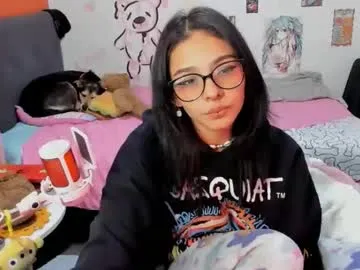 SaraLevin – webcam model profile photo Image 6