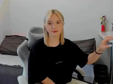 sierra_halle – webcam model profile photo Image 17