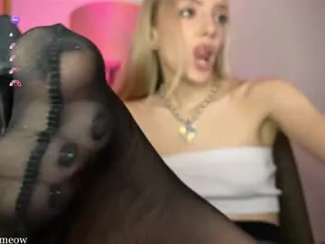 doux_amer – webcam model profile photo Image 5