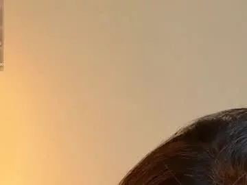 gy323067 – webcam model profile photo Image 3