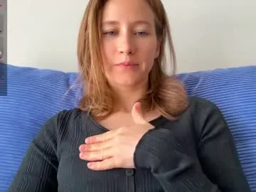 skyisland777 – webcam model profile photo Image 7