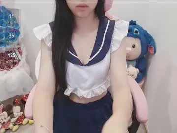 bestblondiiecb – webcam model profile photo Image 3