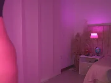 lana_sky – webcam model profile photo Image 16