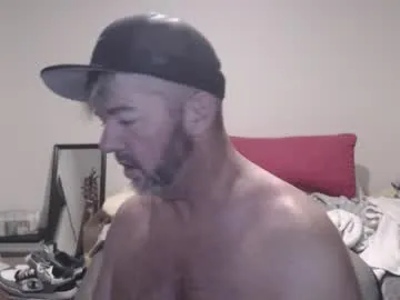 emilyy_bank – webcam model profile photo Image 3