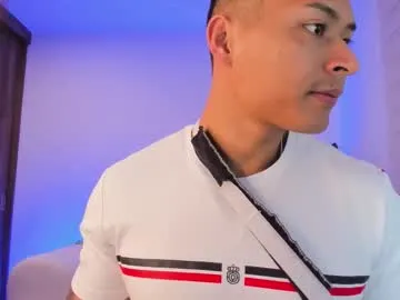 carolinna_ – webcam model profile photo Image 9