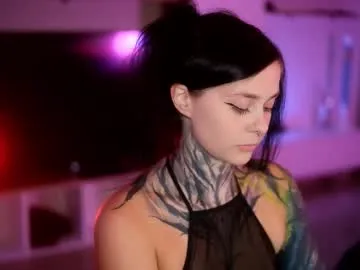 ava_delightt – webcam model profile photo Image 7