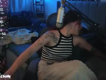 Ninjainia – webcam model profile photo Image 13