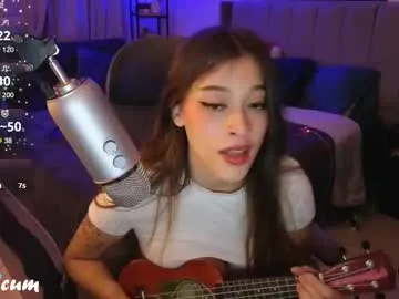 Ninjainia – webcam model profile photo Image 2