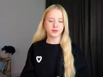 baaaybeee – webcam model profile photo Image 4