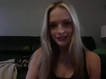 adelynngray – webcam model profile photo