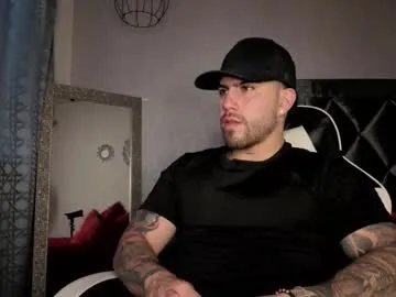 OrlaOnline – webcam model profile photo Image 15