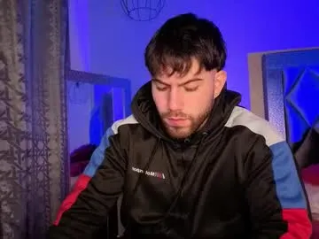 OrlaOnline – webcam model profile photo Image 9