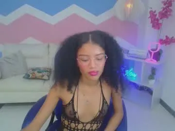 sexicanela99 – webcam model profile photo Image 2