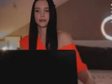 sweet_mia666 – webcam model profile photo Image 16