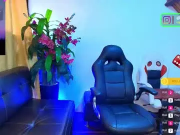 aya_blush – webcam model profile photo Image 3