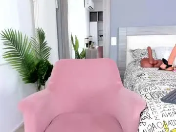 vicky_hotteei – webcam model profile photo Image 7