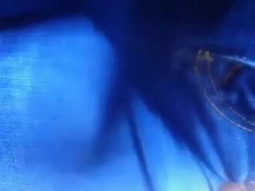 missvanessajune – webcam model profile photo Image 4