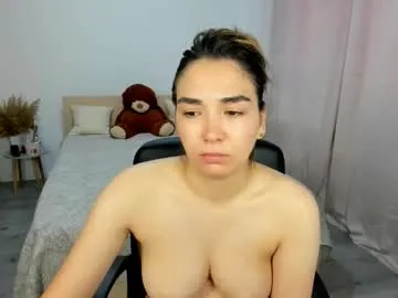 sigmasian – webcam model profile photo Image 5