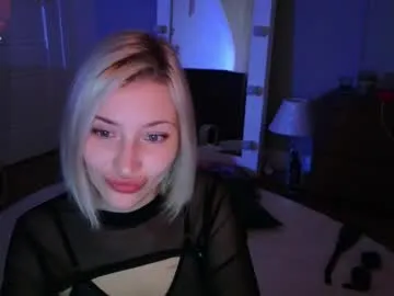 alexa_novak Image 7