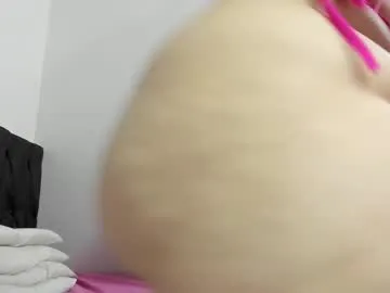 informal_ – webcam model profile photo Image 8