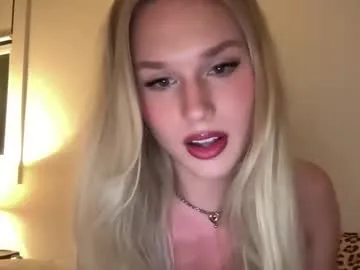 lanie__ – webcam model profile photo Image 4