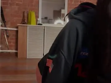 bestblondiiecb – webcam model profile photo Image 5