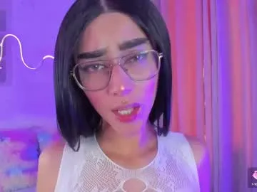 evie_may – webcam model profile photo Image 10