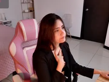 steveneva – webcam model profile photo Image 5