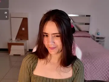 steveneva – webcam model profile photo Image 9