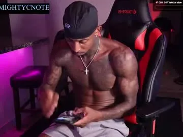 alis_molli – webcam model profile photo Image 7