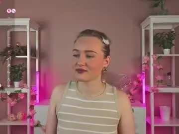 _sirine_ – webcam model profile photo Image 17