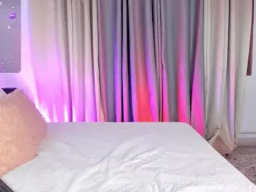 mia_j51 – webcam model profile photo Image 4