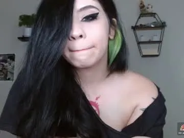 mikmagik – webcam model profile photo Image 17