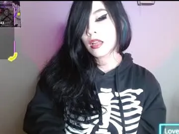 mikmagik – webcam model profile photo Image 4