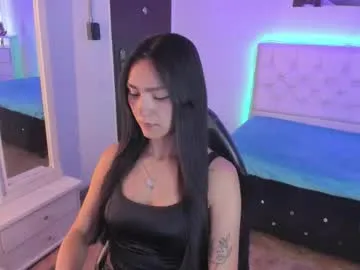 shine_vivi – webcam model profile photo Image 8