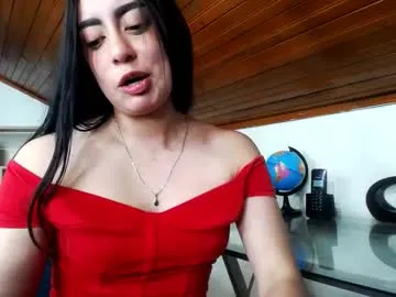 lustyaura – webcam model profile photo Image 8