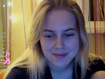 bestblondiiecb – webcam model profile photo Image 7