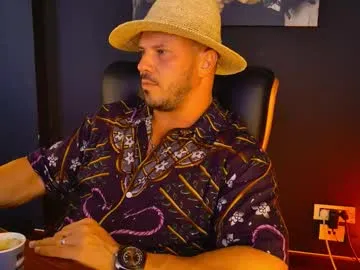 informal_ – webcam model profile photo Image 11