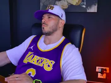 informal_ – webcam model profile photo Image 3