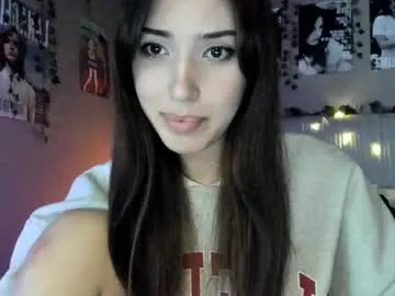 ashly_hills – webcam model profile photo Image 13