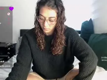 informal_ – webcam model profile photo Image 11