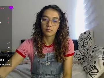 informal_ – webcam model profile photo Image 13