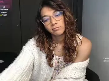 informal_ – webcam model profile photo Image 18