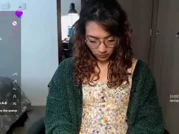 informal_ – webcam model profile photo Image 3