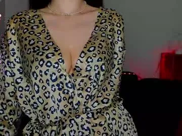 Tativegha – webcam model profile photo Image 3