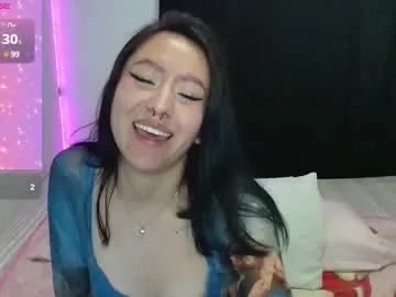 alodiaacomb – webcam model profile photo Image 3