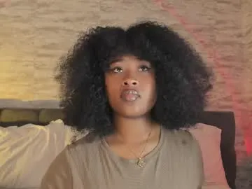 lanie__ – webcam model profile photo Image 15