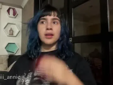 littleabbie – webcam model profile photo Image 12